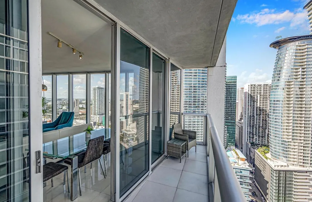 *W Icon Brickell- Luxury 2Br Highrise Corner Condo**-1
